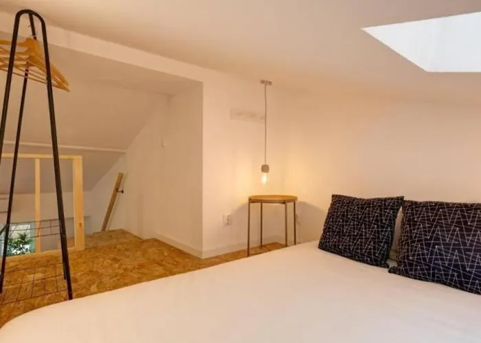 Lägenhet Portucale ! Santos Loft Mezzanine *