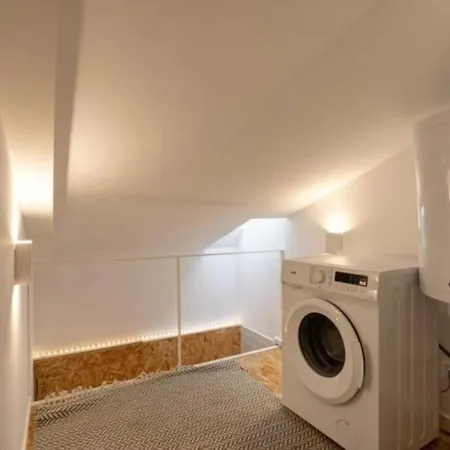 Portucale ! Santos Loft Mezzanine Lejlighed